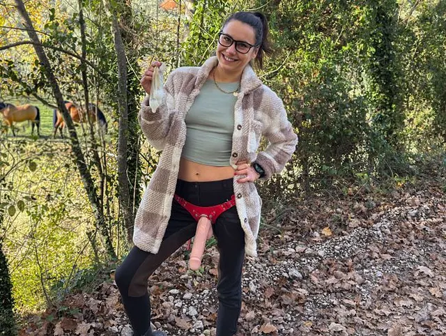 FSKÂ 21++! Jennys ANALES BOOTCAMP! Nach der Reitstunde wird heftig der Jungschwanz (18+) abgemolken!