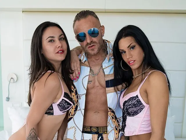 Vorschau aus User Fick: 6 GIRLS VS 9 SCHWÄNZE! JENNYs BEST OF GANGBANG und GRUPPENSEX 2024! Über 14 Spermaladungen!
