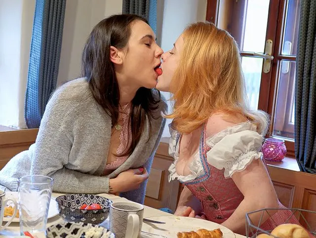 Vorschau aus Natursekt: BEST OF JENNY STELLA 2025 & DAS COMEBACK von Mia 2026! + MEGA BONUS MATERIAL!